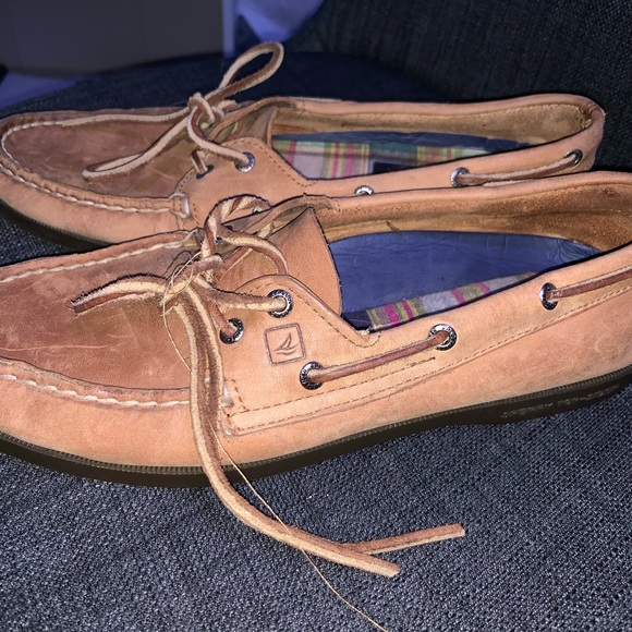 Sperrys - Picture 2 of 4